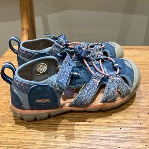Keen kids size 11